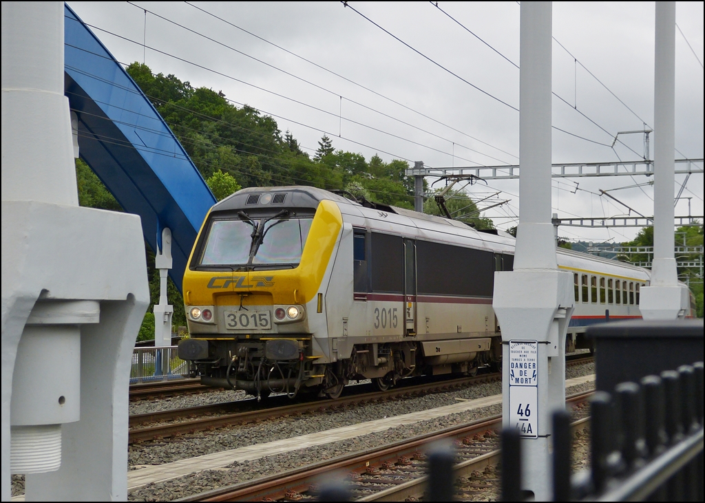 . 3015 is arriving with the IR 112 Luxembourg City - Liers in Ettelbrck on July 5th, 2013.