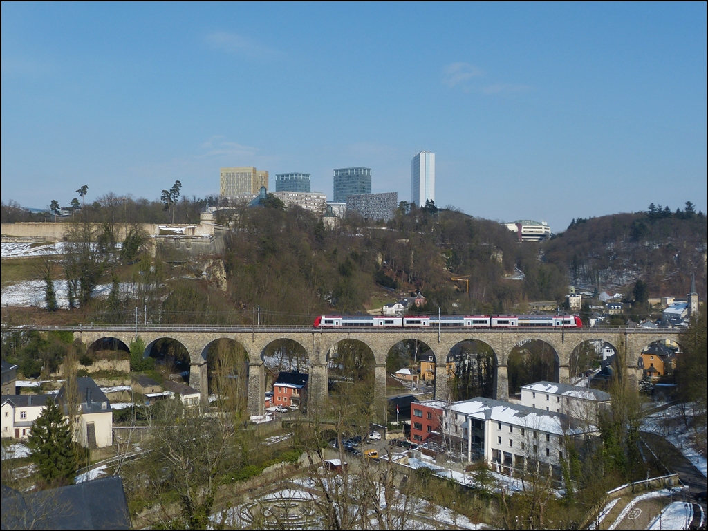 . A Srie 2200 EMU is running on the viaduct of Pfaffental in Luxembourg City on March 15th, 2013.