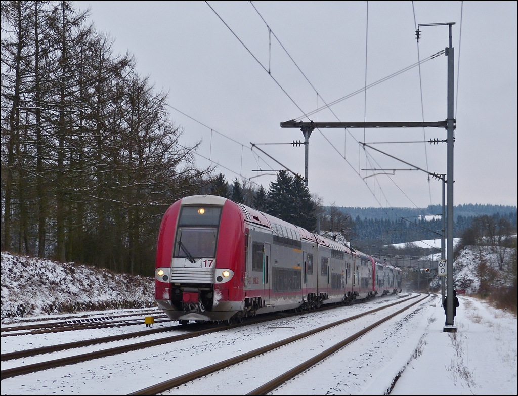 . The IR 3714 Luxembourg City - Troisvierges is arriving in Wilwerwiltz on January 18th, 2013.