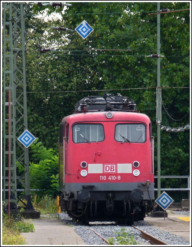 110 410-8 taken at the main station of Mnster (Westfalen) on September 27th, 2011.