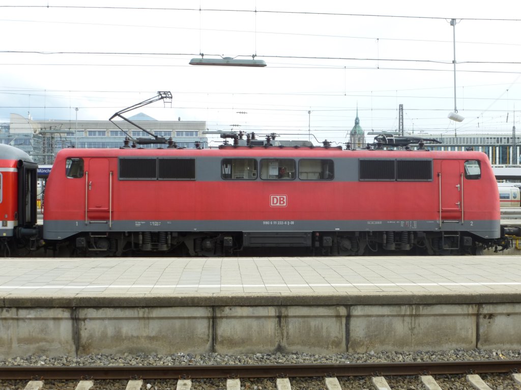 111 222-6 is standing in Munich main station on May 23rd 2013.