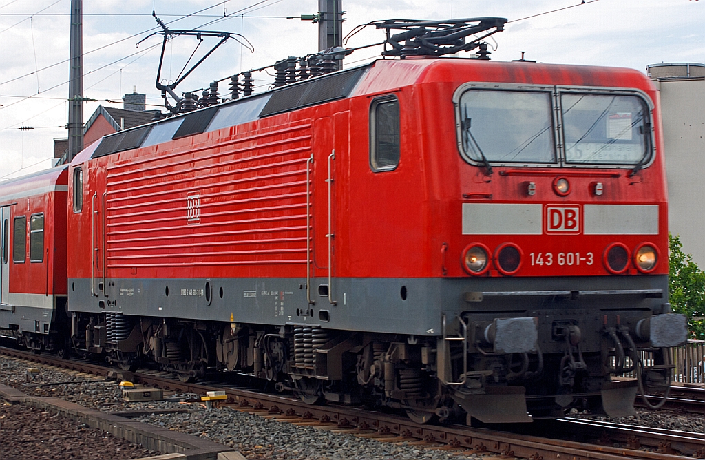 143 601-3 drives in to the mainstation Cologne at 07.07.2012.