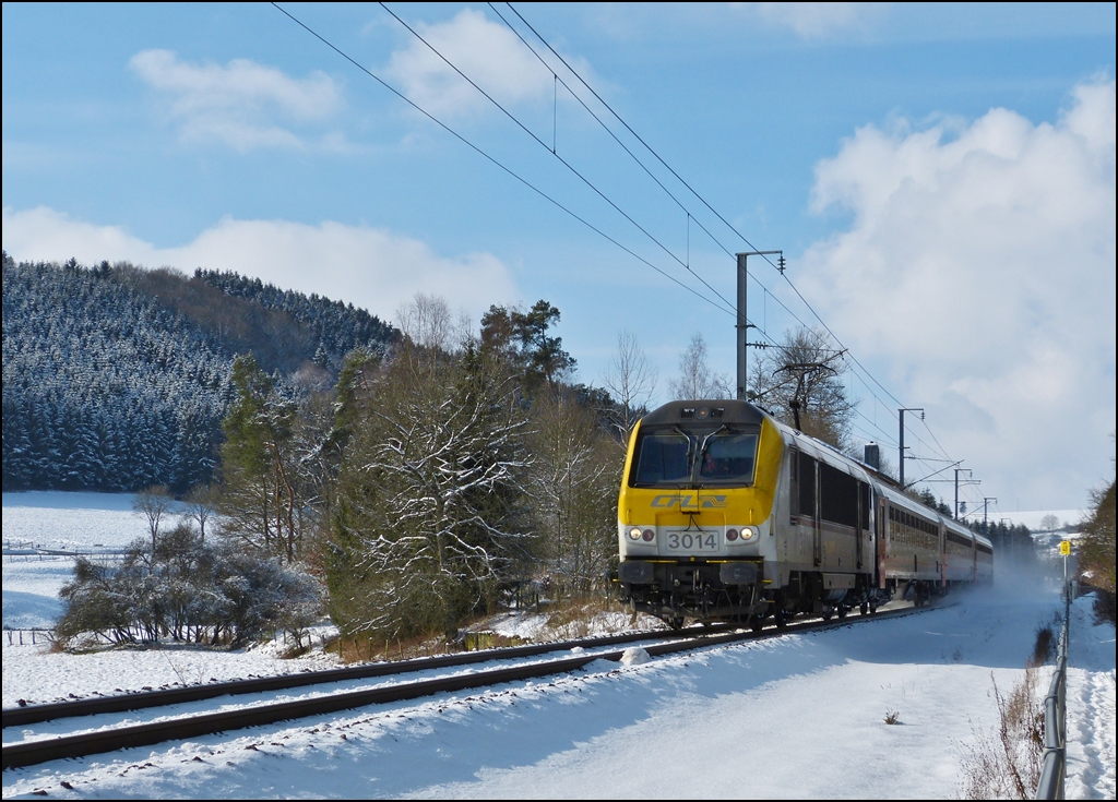 3014 is heading the IR 115 Liers - Luxembourg City in Maulusmhle on February 9th, 2013.
