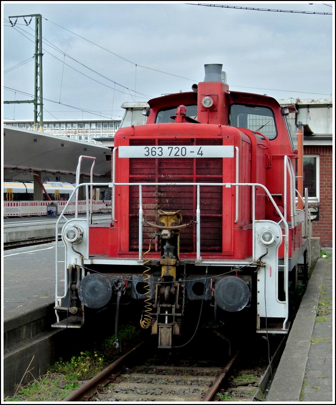 363 720-4 photographed in Mnster (Westfalen) on September 27th, 2011.