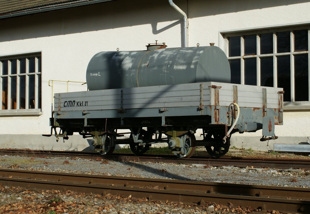 A cmn cargo wagon in Les Brenets. 
28.11.2009
