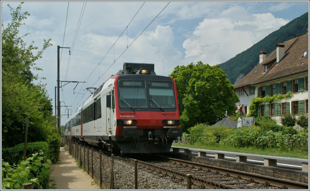 A Domino as local Train to Biel/Bienne in Ligerz.
23.07.2013