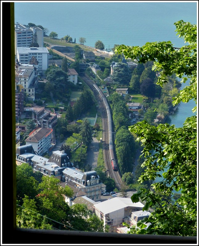 A IR to Geneva is running between Veytaux-Chillon and Teritet on May 26th, 2012.