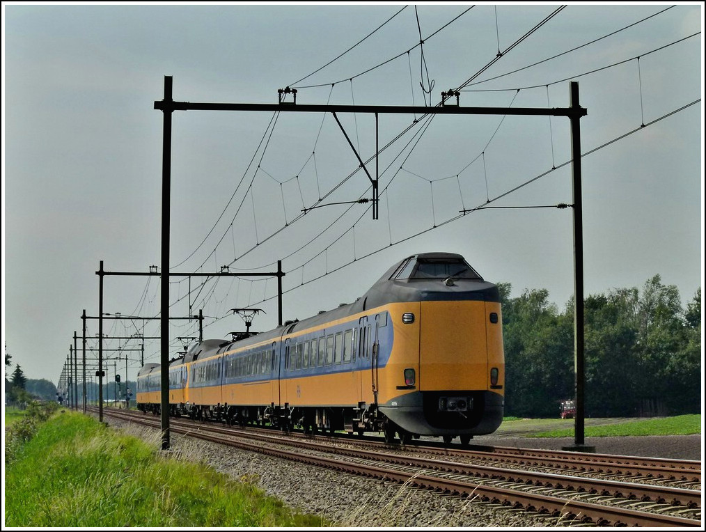 A Koploper double unit is running through Etten-Leur on September 2nd, 2011.