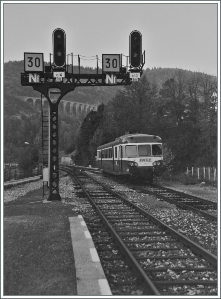 A old picture in an new style: SNCF X 2800 in Morez.
October 1985