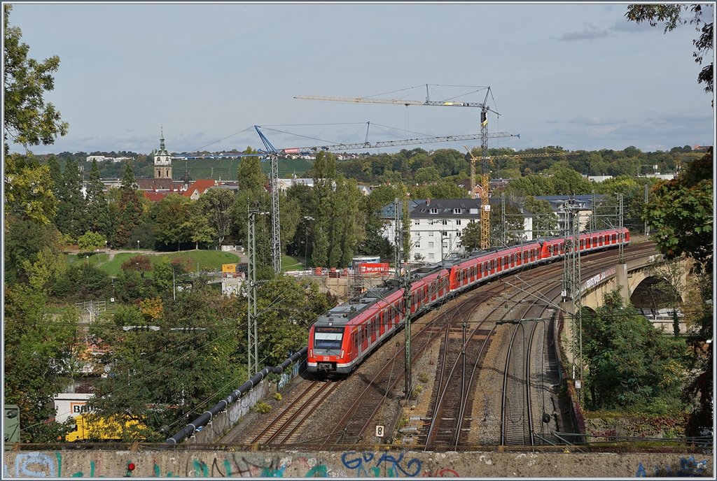A S Bahn Service to Stuttgart Main Station by Bad Cannstadt.
04.10.2017