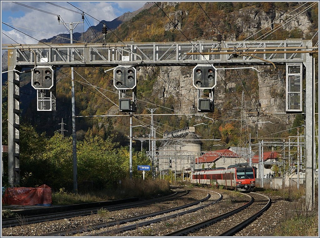 A SBB Domino on the way to Domodossola in Varzo.
27.10.2017