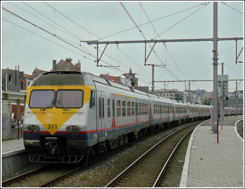 A special vacation train pictured in Blankenberge on September 13th, 2008.