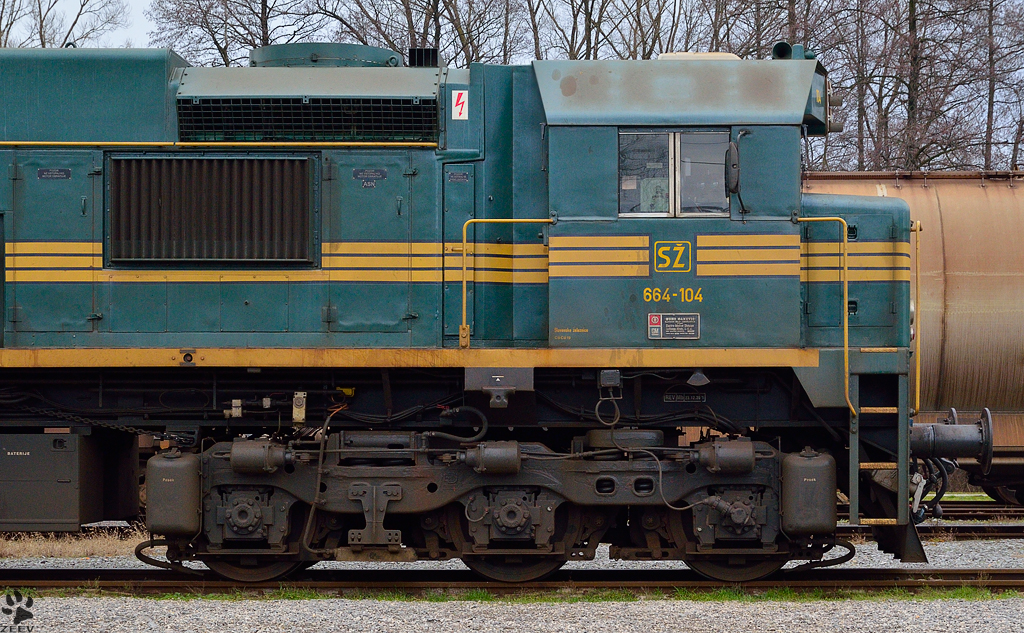 Diesel locomotive 664-104 cab view. Pragersko Station. /28.12.2012