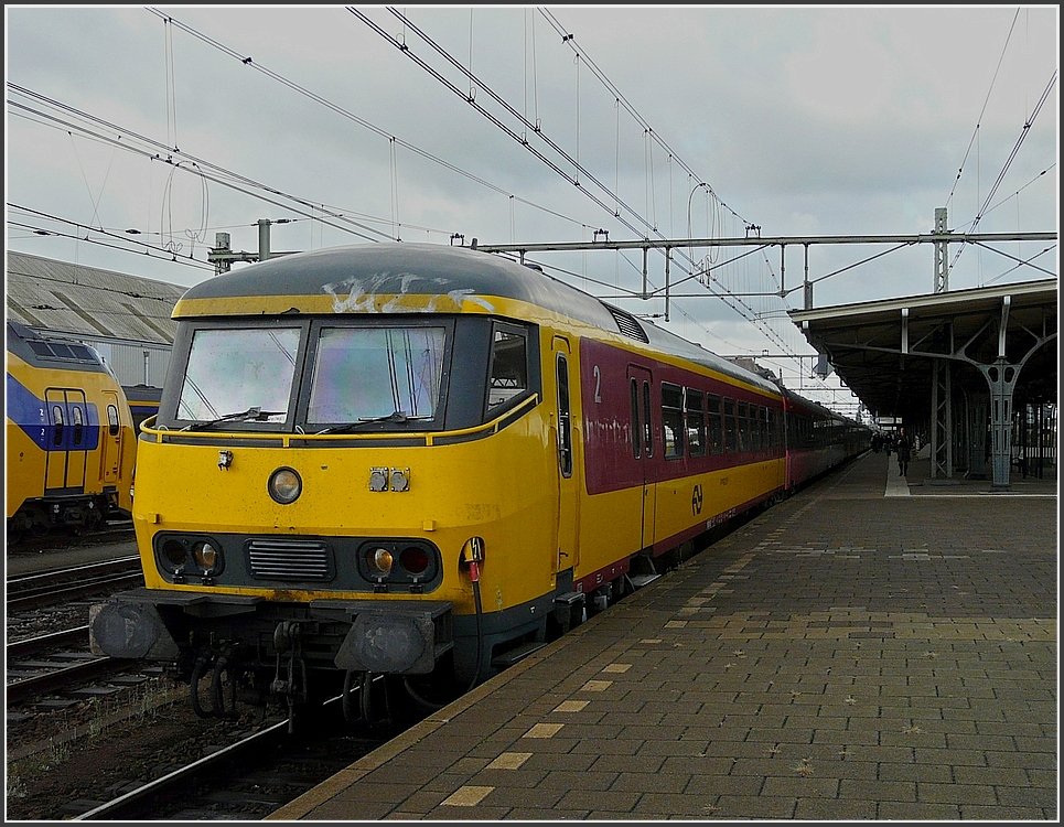 ICR control car in original colours pictured at Roosendaal on September 5th, 2009.