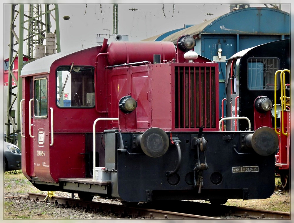 Kf 323 852-4 pictured at the DB museum in Koblenz-Ltzel on May 22nd, 2011.