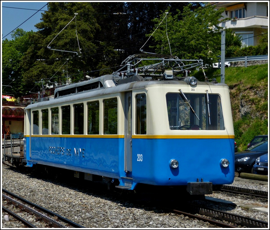 MGN Beh 2/4 N 203 photographed in Glion on May 26th, 2012.