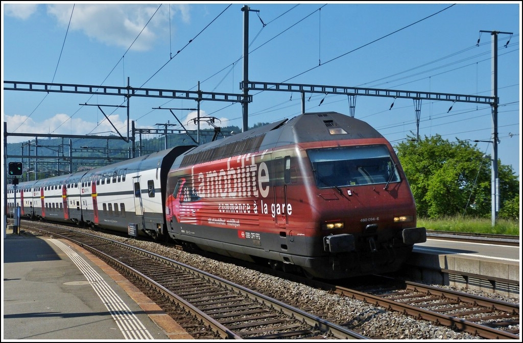 Re 460 094-6 is arriving in Palzieux on May 28th, 2012.