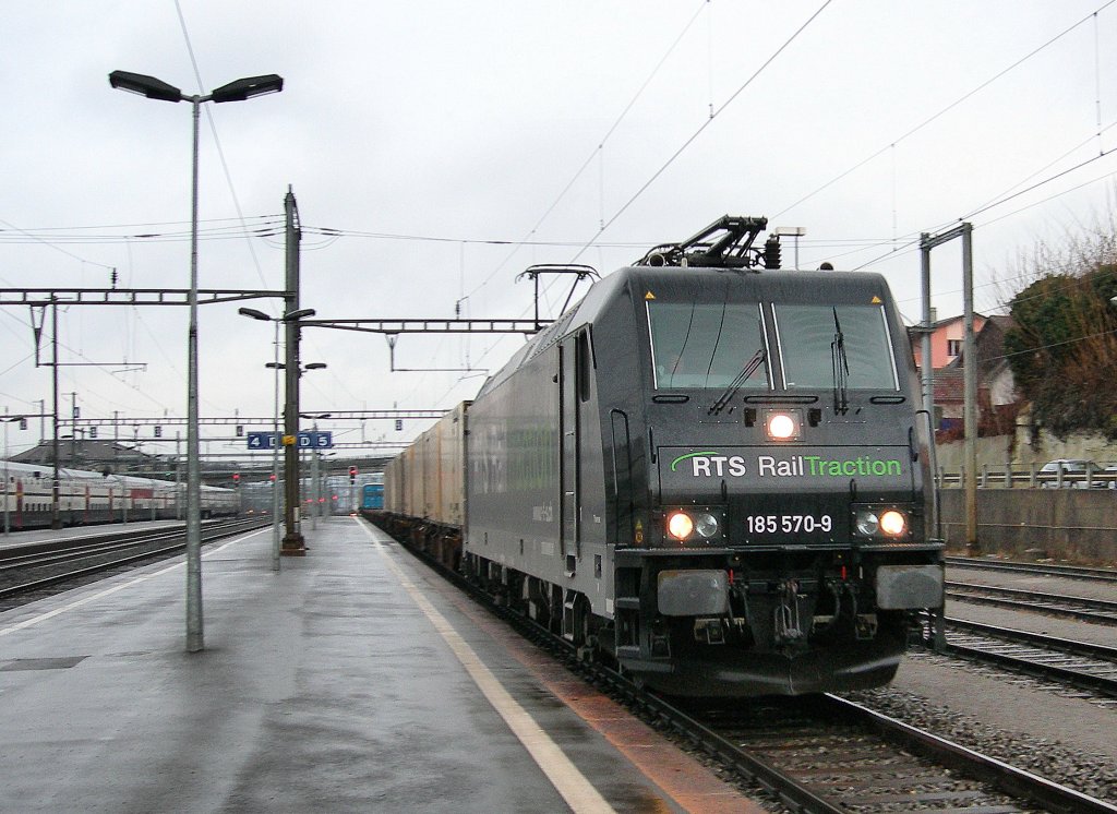 RTS Re 185 570-9 in Renens (VD)
09.01.2008
