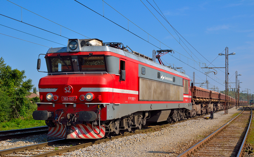 S 363-027 is hauling freight train through Pragersko on the way to the south. /18.09.2012