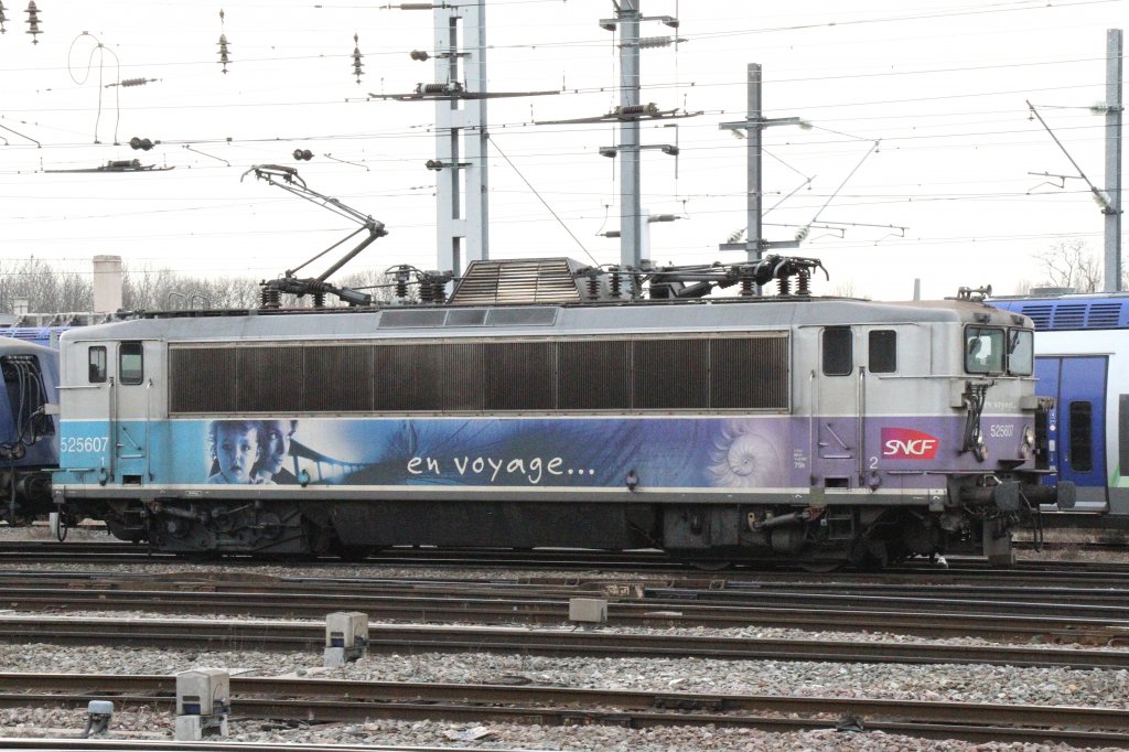 SNCF BB 25 546  en voyage  on 18.03.2010 at strasbourg main station.