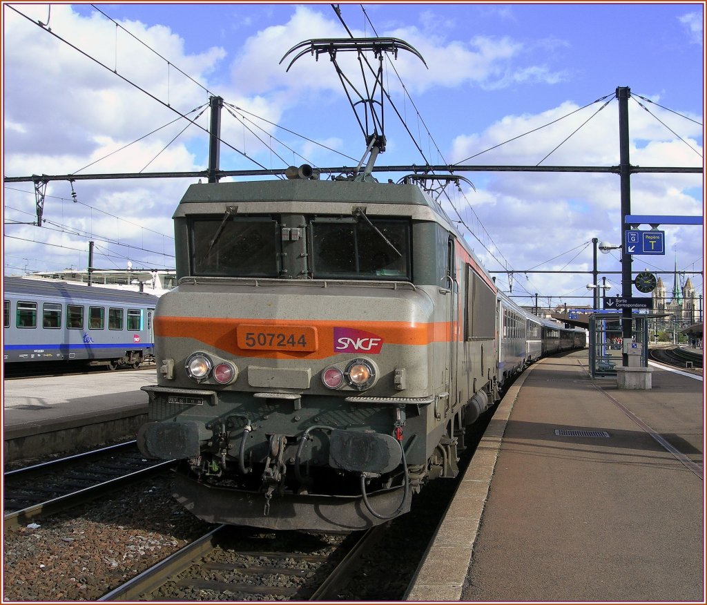 SNCF BB 7244 in Dijon-Ville. 
24.10.2006