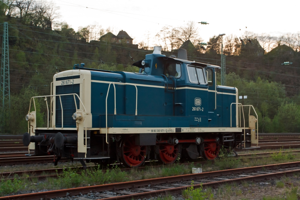 The 261 671-2 of the Aggerbahn (Andreas Voll, Wiehl), ex DB V60 671, parked on 28.04.2012 in Betzdorf/Sieg. The V60 was built in 1959 by MaK under the serial number 600 260 for the DB as V 60 671.
