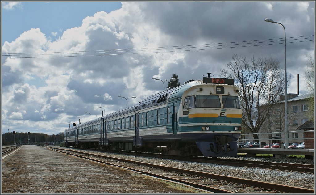 The Edelaraudtee DR1 3713 in Rapla.
07.05.2012