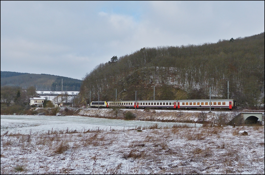 The IR 112 Luxembourg City - Liers is running through Drauffelt on January 14th, 2013.