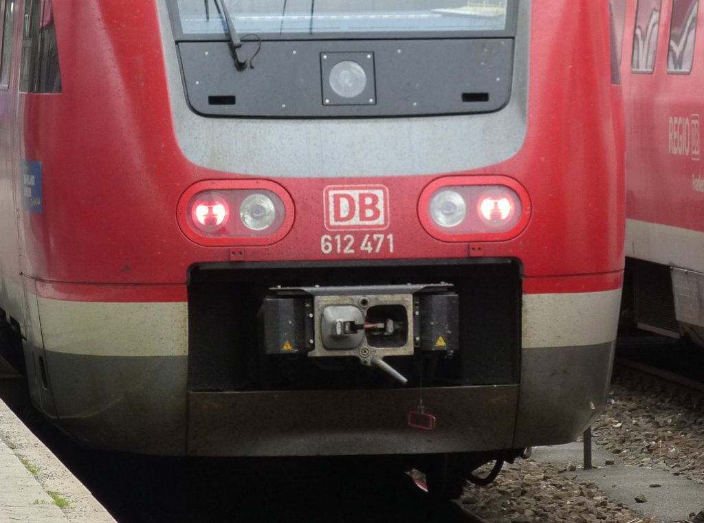 The lights from 612 471, June 23rd 2013 in Nuremberg main station.