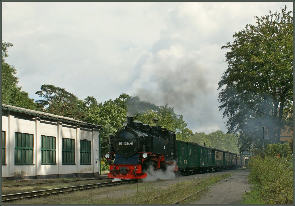 The P 106 to Putbus is leaving in Ghren. 
16.09.2010