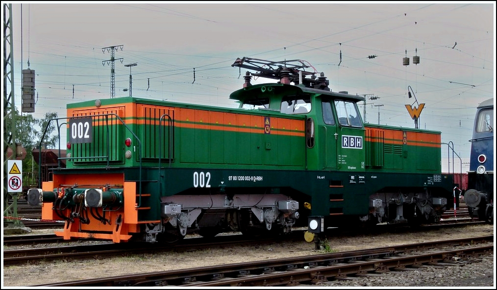 The RBH Henschel E1200 N002 was shown at the DB museum in Koblenz-Ltzel on May 22nd, 2011. 