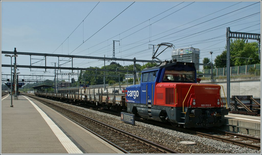 The SBB Cargo Eem 923 012-9 in Morges.