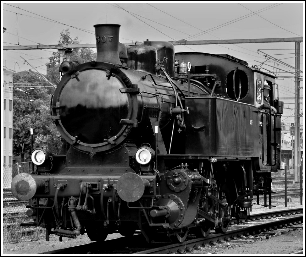 The steam engine KDL 7  Energie 507  is running through the station of Ptange on August 21st, 2011. 
