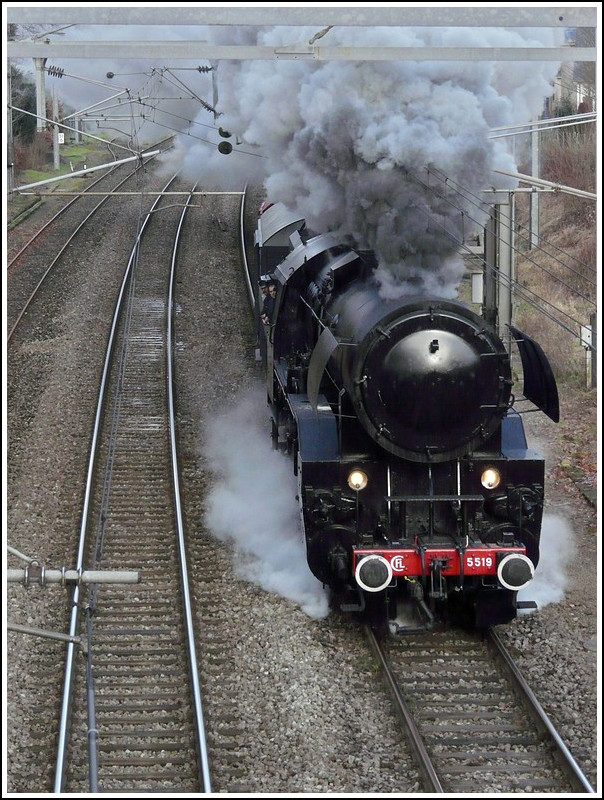 The steam locomotive 5519 is running between Ettelbck and Schieren on January 25th, 2009.