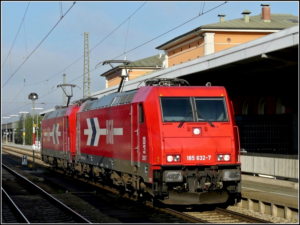 Two HGK engines pictured at Passau on September 12th, 2010.