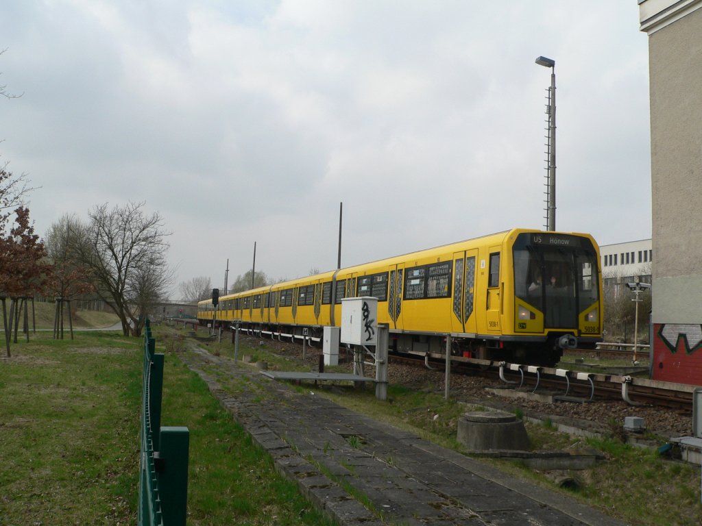 U5 to Hnow arrives in Berlin Hellersdorf. 2011-04-02