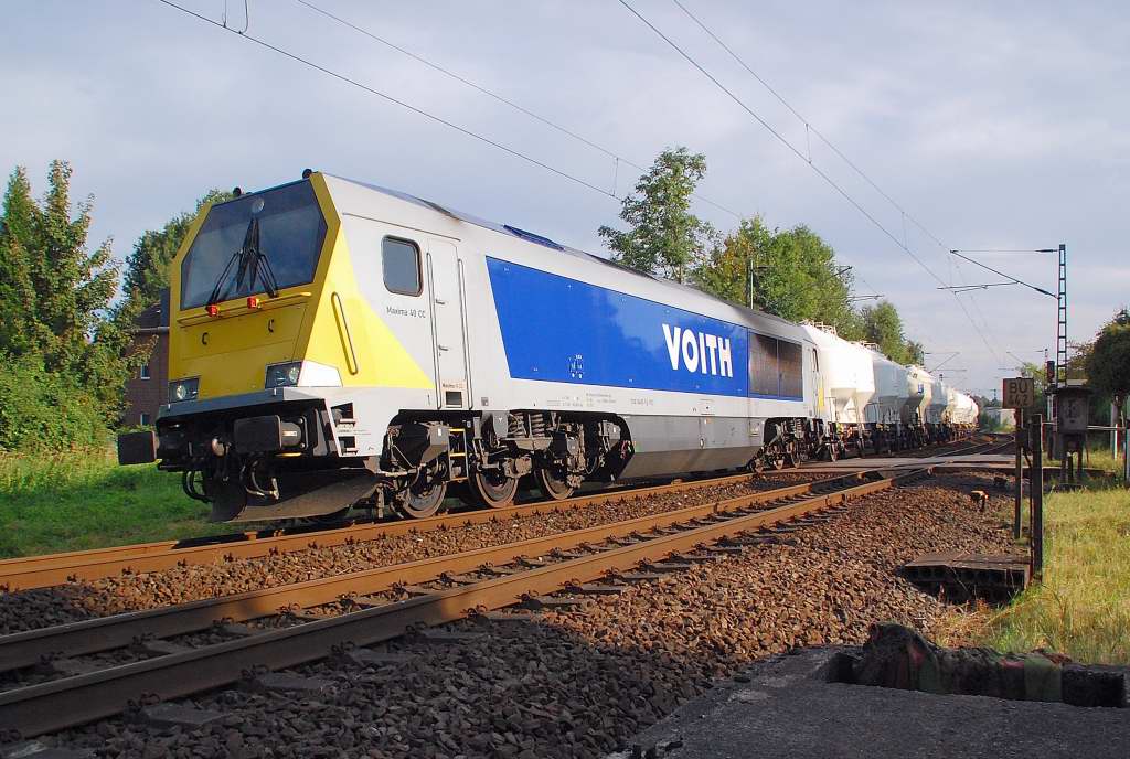Voith 40CC Maxima...on the railroadcrossing Viehgasse at the city of Osterath. Septembre second 2012 