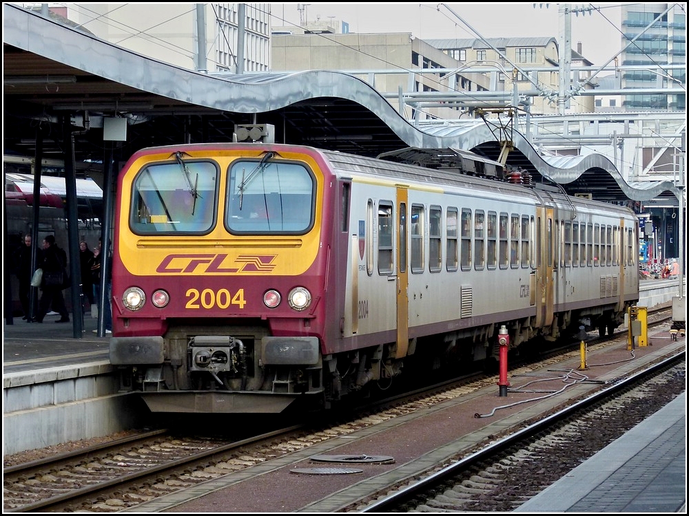 Z 2004 is waiting for passengers at the station of Luxembourg City on February 8th, 2011.