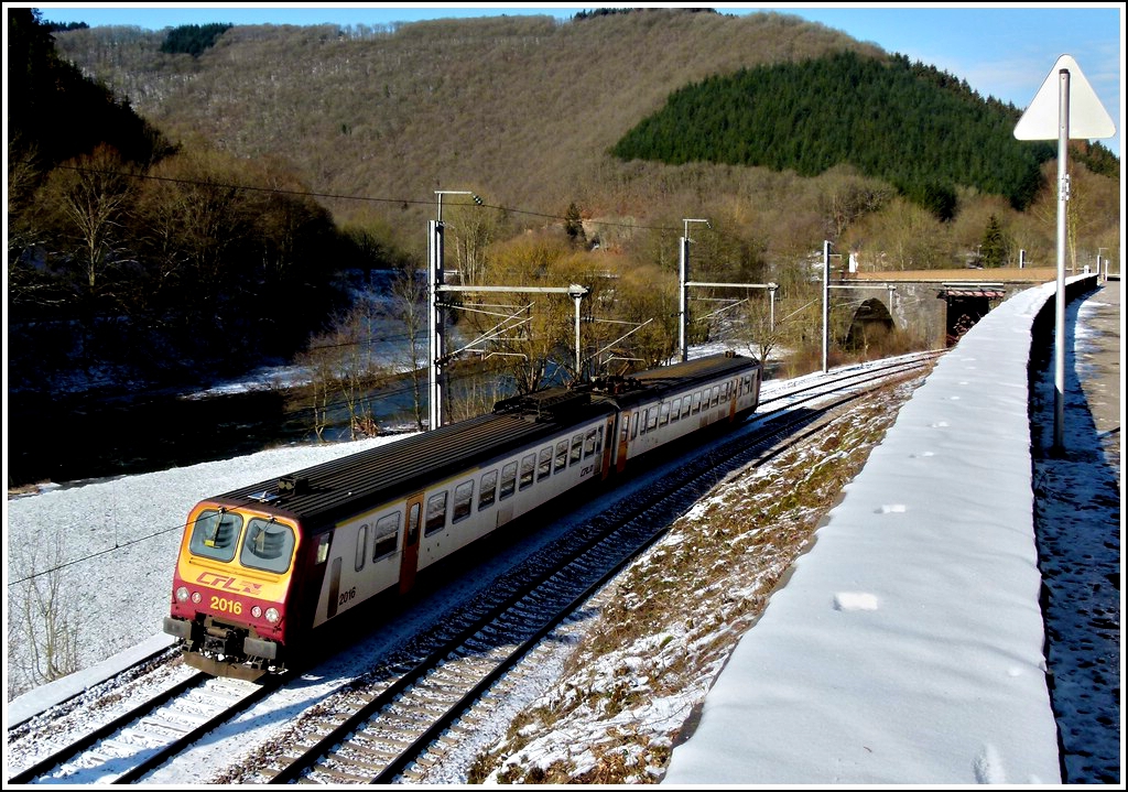 Z 2016 is running between Kautenbach and Goebelsmhle on February 3rd, 2012.