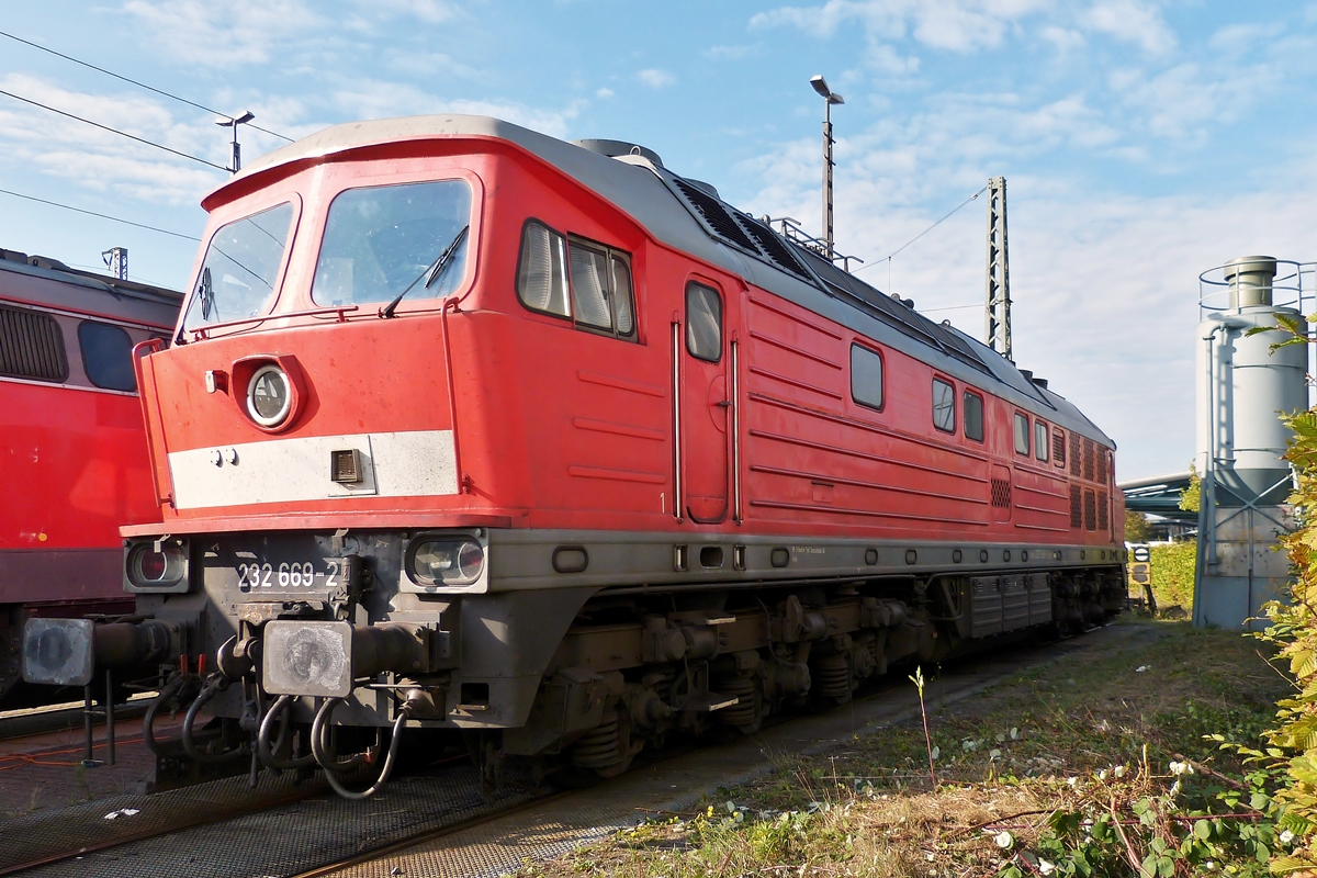. 232 669-2 pictured in Oldenburg on October 11th, 2014.