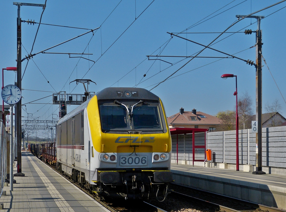 . 3006 is hauling a freight train through Noertzange on March 11th, 2014.