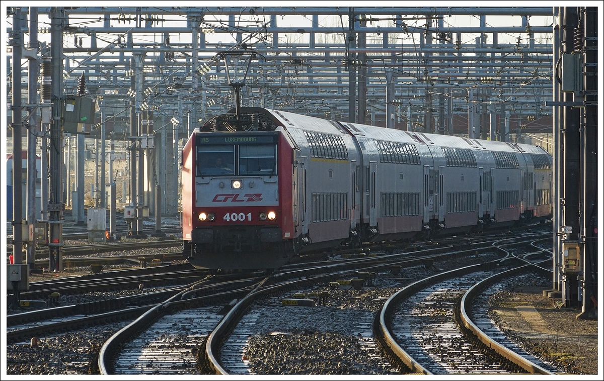 . 4001 is entering into the station of Luxembourg City on December 16th, 2013.