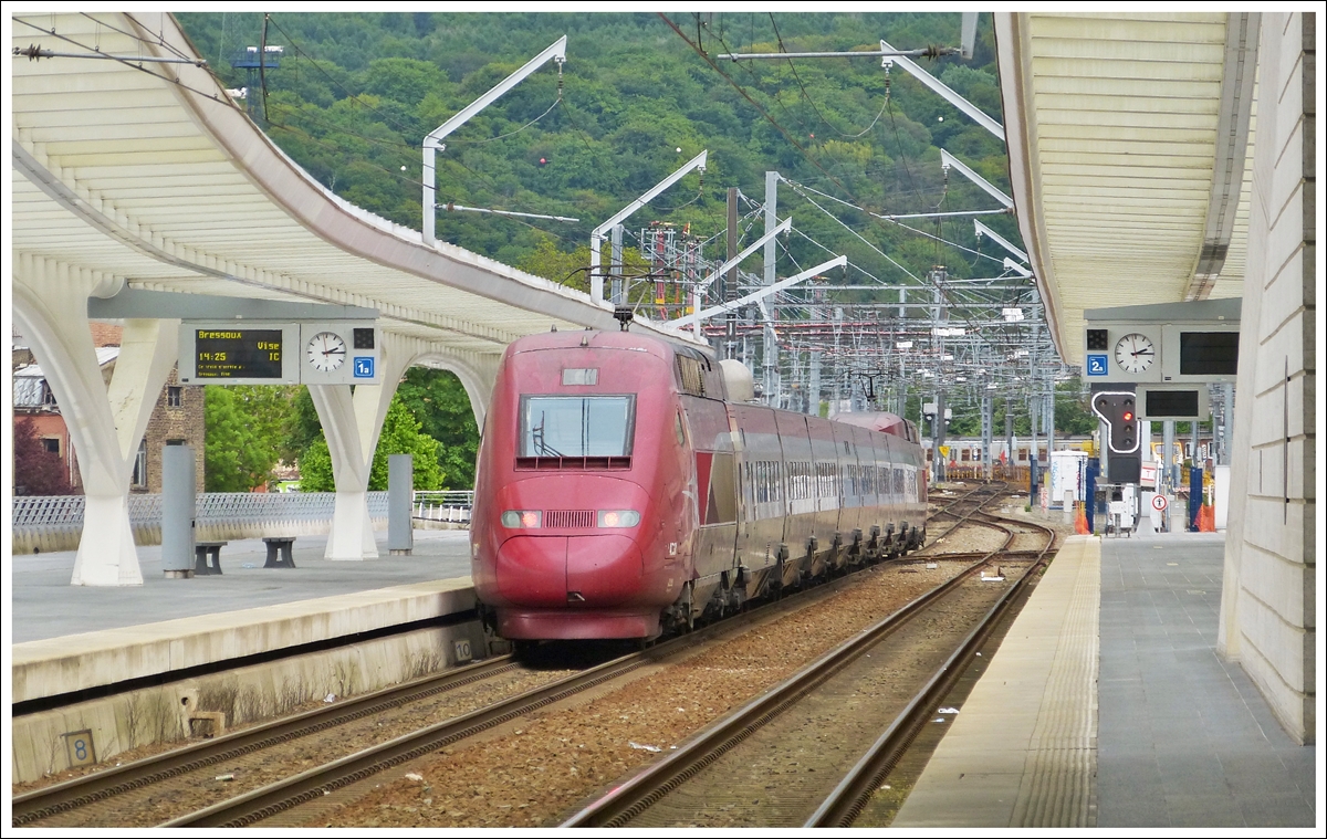 . A PBKA Thalys unit is leaving the station Lige Guillemins on May 10th, 2013.