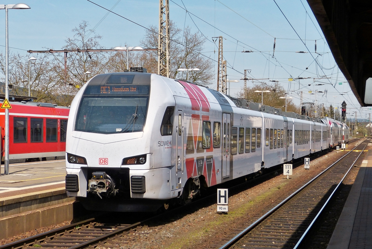 . The coupled DB Regio SWEX and CFL KISS taken in the main station of Trier on April 10th, 2015.