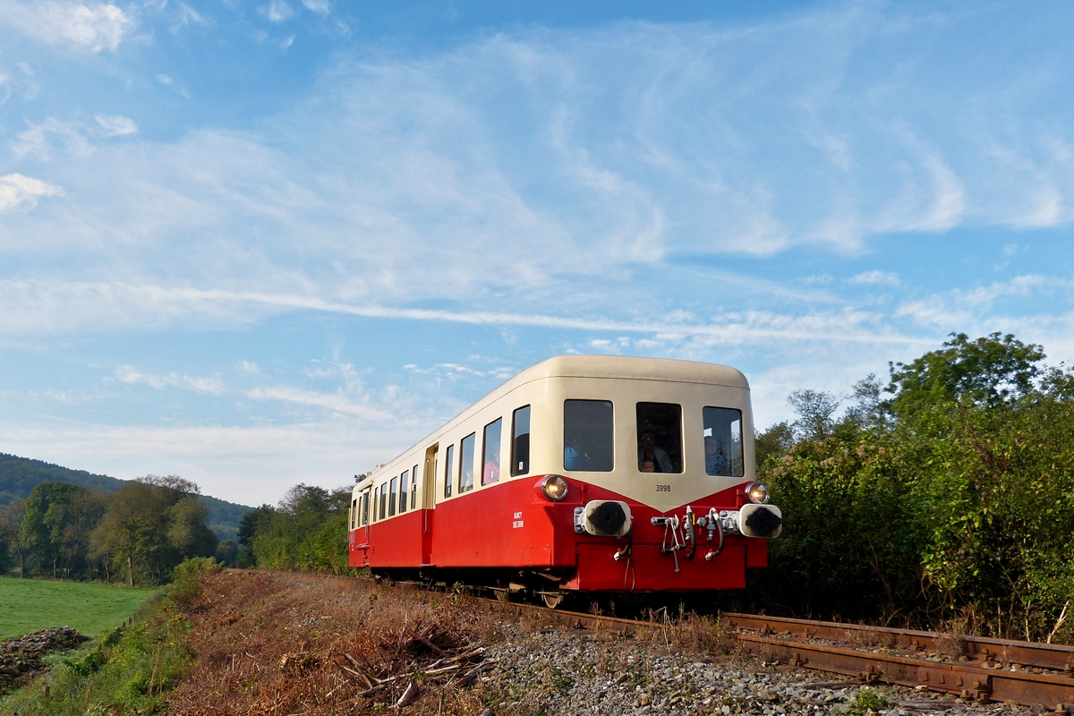 . The former SCNF railcar XBD 3998  Picasso  is running on the heritage CFV3V (Chemin de Fer  Vapeur des 3 Valles) track between Olloy-sur-Viroin and Vierves-sur-Viroin on September 28th, 2014. 
