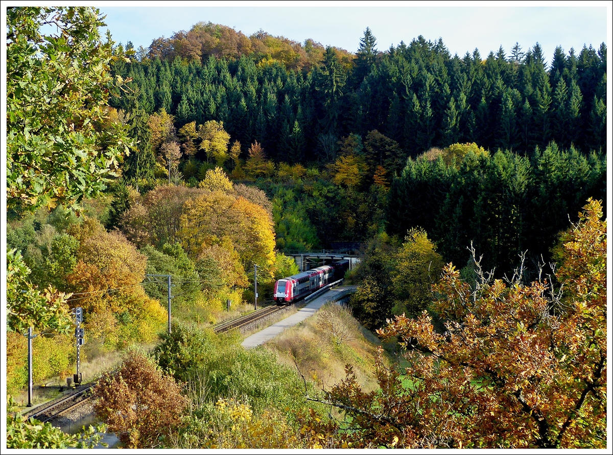 . The IR 3741 Troisvierges - Luxembourg City is entering into the tunnel Lellingen on October 22nd, 2013.