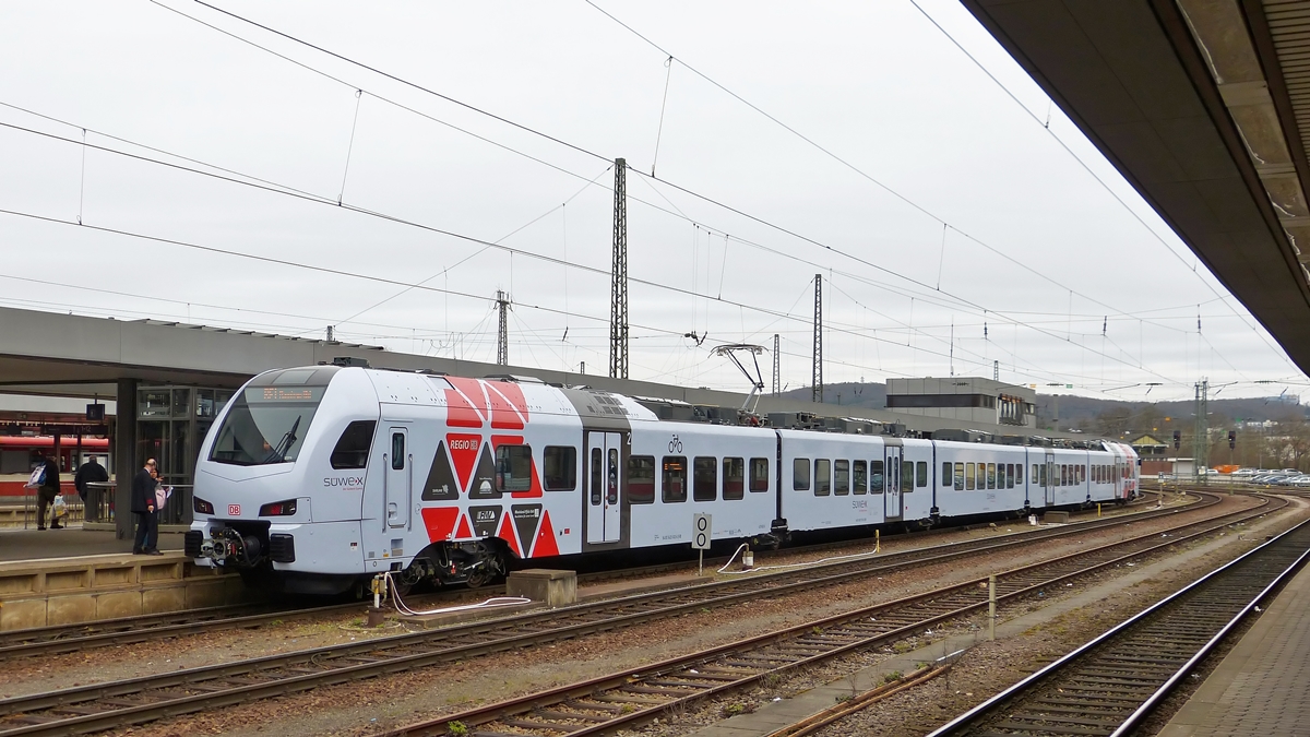 . The SWEX 429 602-6 photographed in Saarbrcken main station on April 3rd, 2015.