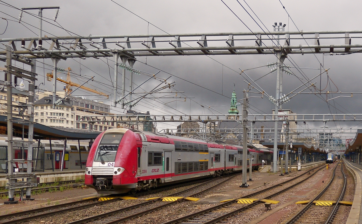 . Z 2204 is leaving the station of Luxembourg City on August 15th, 2015.