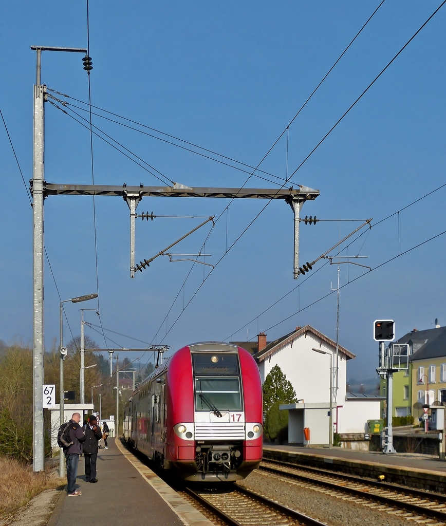 . Z 2217 is entering into the station of Wilwerwiltz on March 7th, 2014.