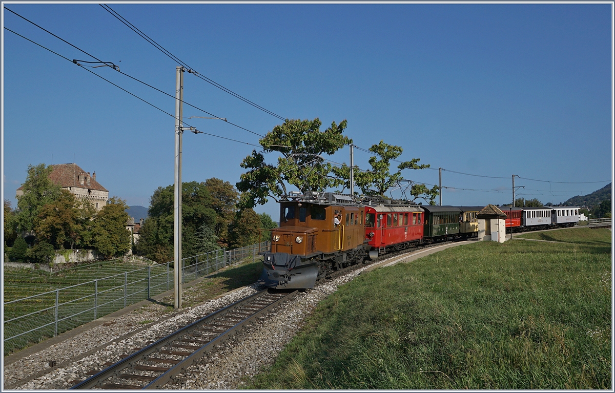 50 years Blonay -Chamby Railway - Mega Bernina Festival (MBF): The RhB Ge 4/4 182 and RhE ABe 4/4 35 with the Riviera Belle Epoque Train from Chaulin to Montreux by Chatelard VD.
15.09.2018